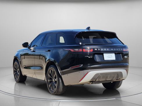 Used 2018 Land Rover Range Rover Velar R-Dynamic SE image 3
