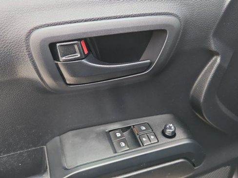 Used 2019 Toyota Tacoma SR RWD image 20