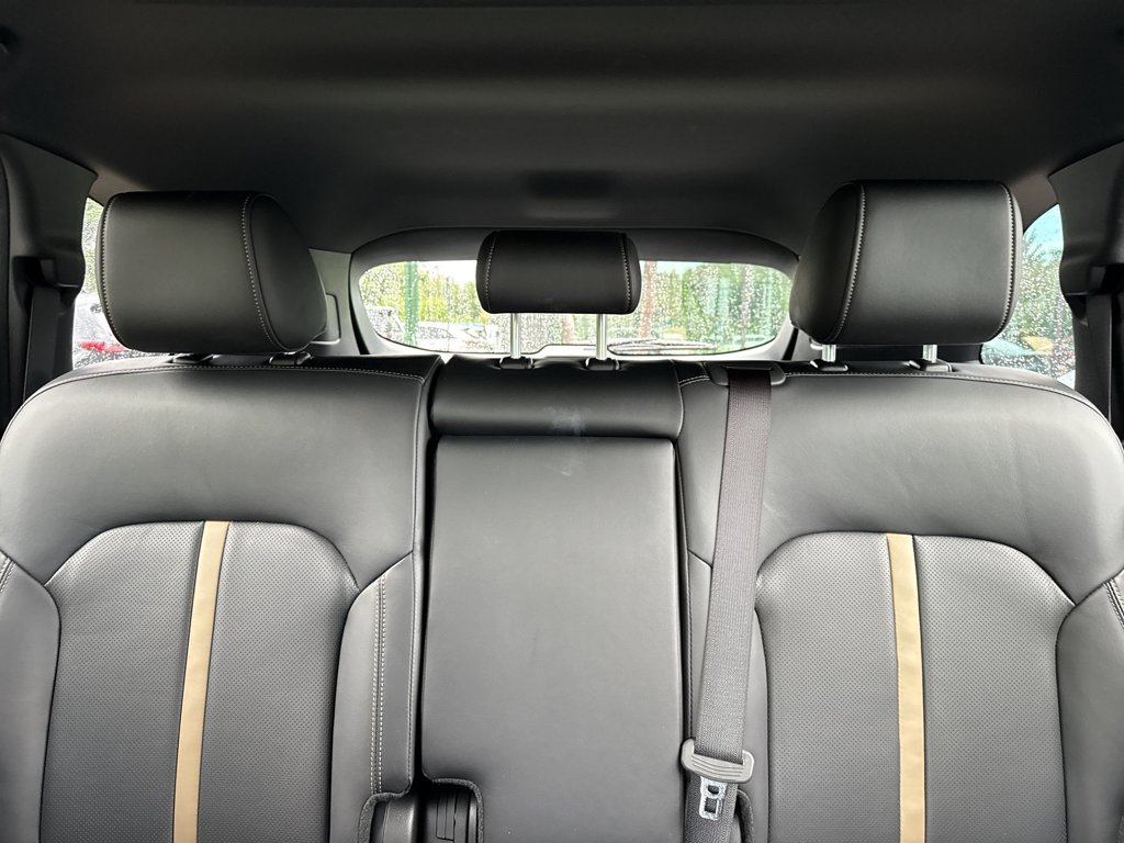 Certified 2025 MAZDA CX-70 Plug-In Hybrid w/ Premium Plus AWD/4WD image 18