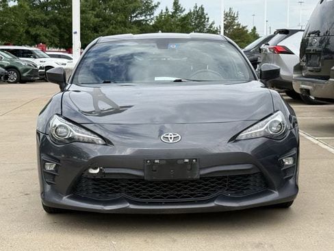 Used 2020 Toyota 86 RWD image 6