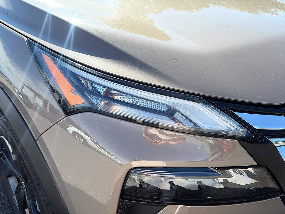 Certified 2025 Nissan Rogue SV AWD/4WD image 14