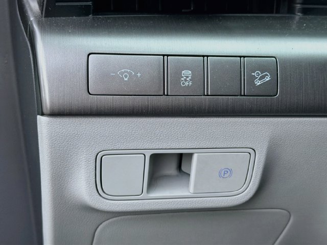 Used 2024 Hyundai Kona SEL FWD image 10