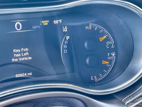 Used 2021 Jeep Grand Cherokee Overland AWD/4WD image 19
