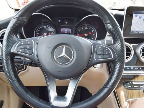 Used 2018 Mercedes-Benz GLC 300 4MATIC image 21