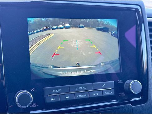 Used 2022 Nissan Frontier SV w/ Technology Package image 13