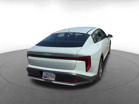 Used 2025 Kia K4 LXS FWD image 14