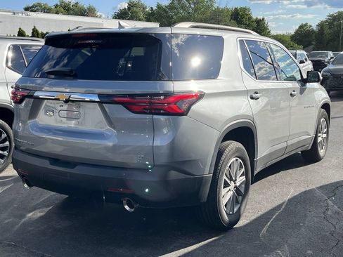 Used 2023 Chevrolet Traverse LT AWD/4WD image 3