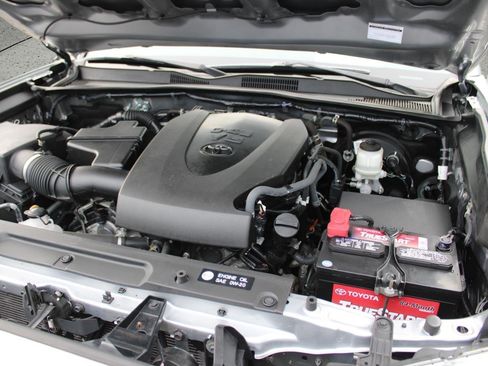 Used 2019 Toyota Tacoma image 46