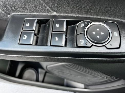 New 2025 Ford Escape ST-Line w/ Equipment Group 301A image 8