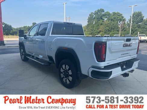 Certified 2022 GMC Sierra 2500 Denali w/ LPO, GMC Protection Package AWD/4WD image 7