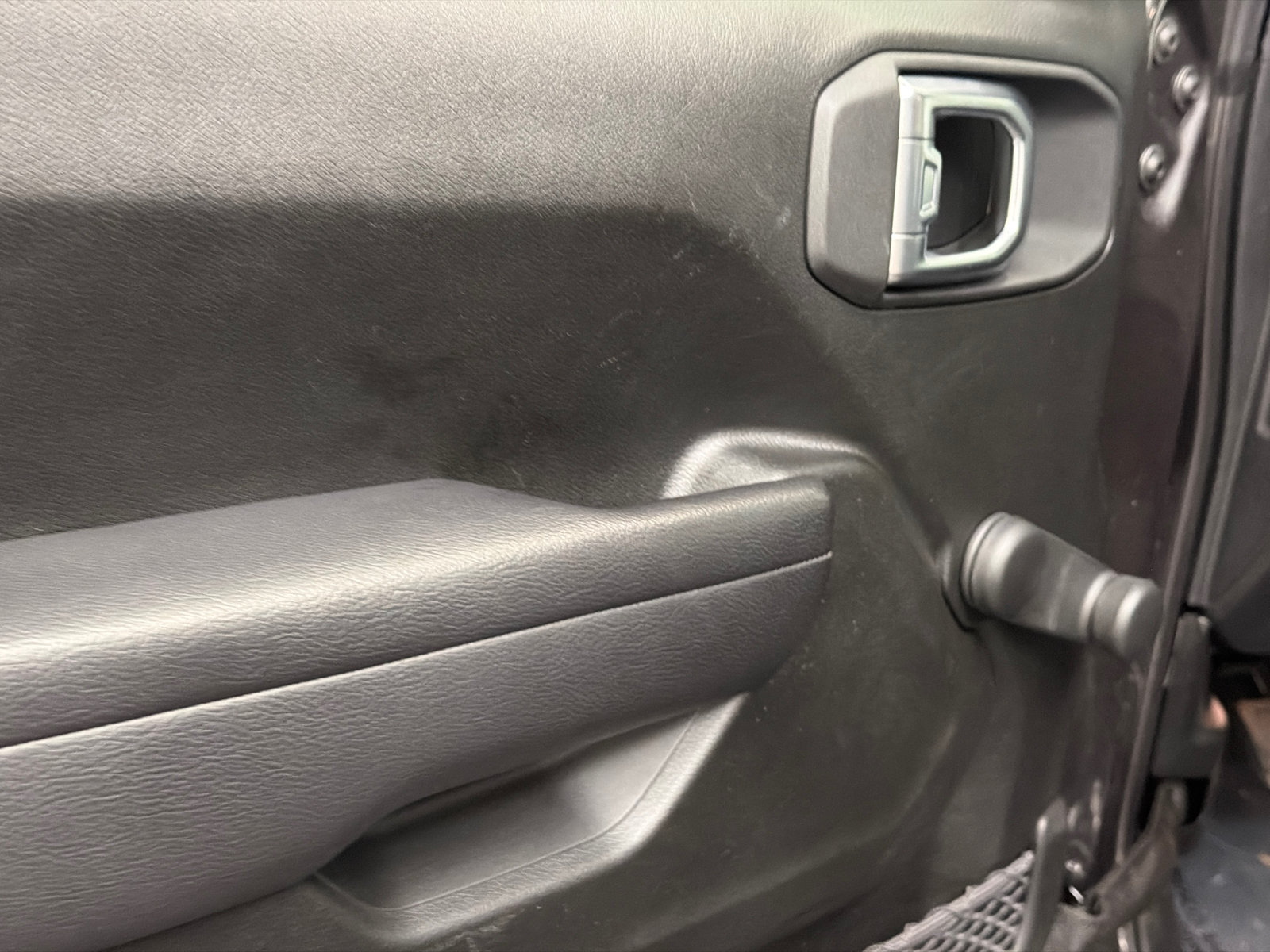 Used 2024 Jeep Wrangler Unlimited Sport AWD/4WD image 18