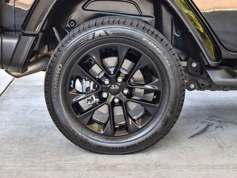 Used 2022 Jeep Wrangler Unlimited Sahara image 11