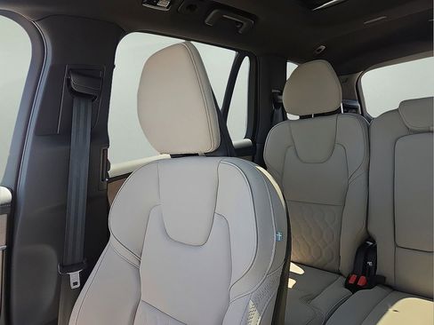 New 2026 Volvo XC90 B5 Core image 26