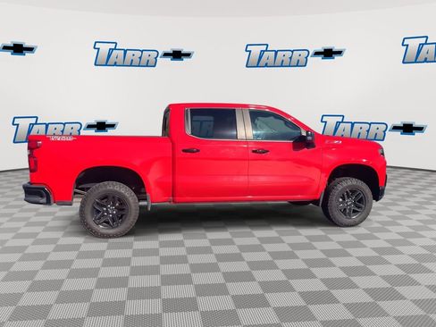 Used 2021 Chevrolet Silverado 1500 LT Trail Boss w/ Convenience Package II image 2