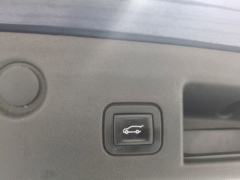 Used 2018 Chevrolet Equinox LT AWD/4WD image 14