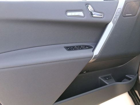 New 2026 BMW iX xDrive60 w/ M Sport Package image 10