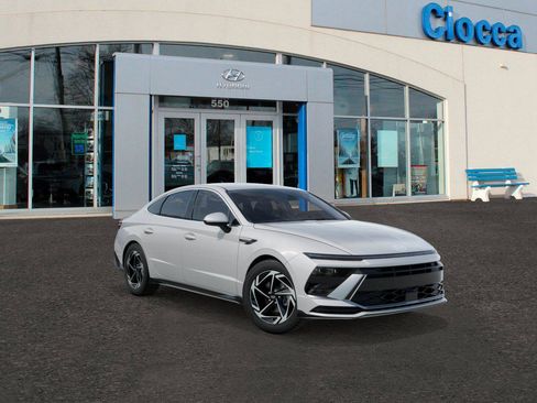 New 2026 Hyundai Sonata SEL image 2