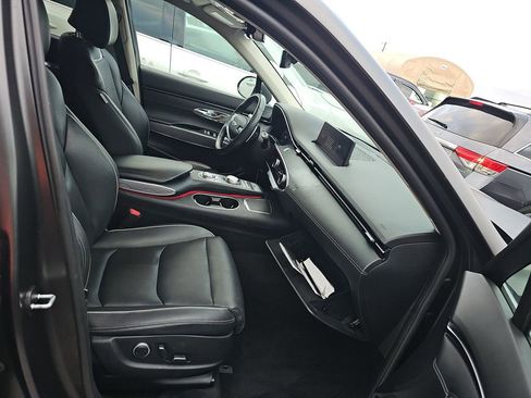 Used 2024 Genesis GV70 2.5T w/ Advanced Package image 5