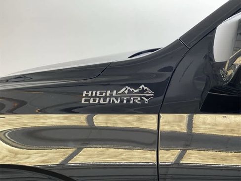 Used 2024 Chevrolet Tahoe High Country w/ Premium Package image 11