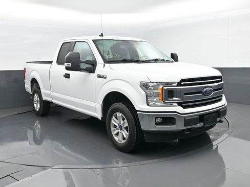 Used 2020 Ford F150 XLT w/ Trailer Tow Package AWD/4WD image 3