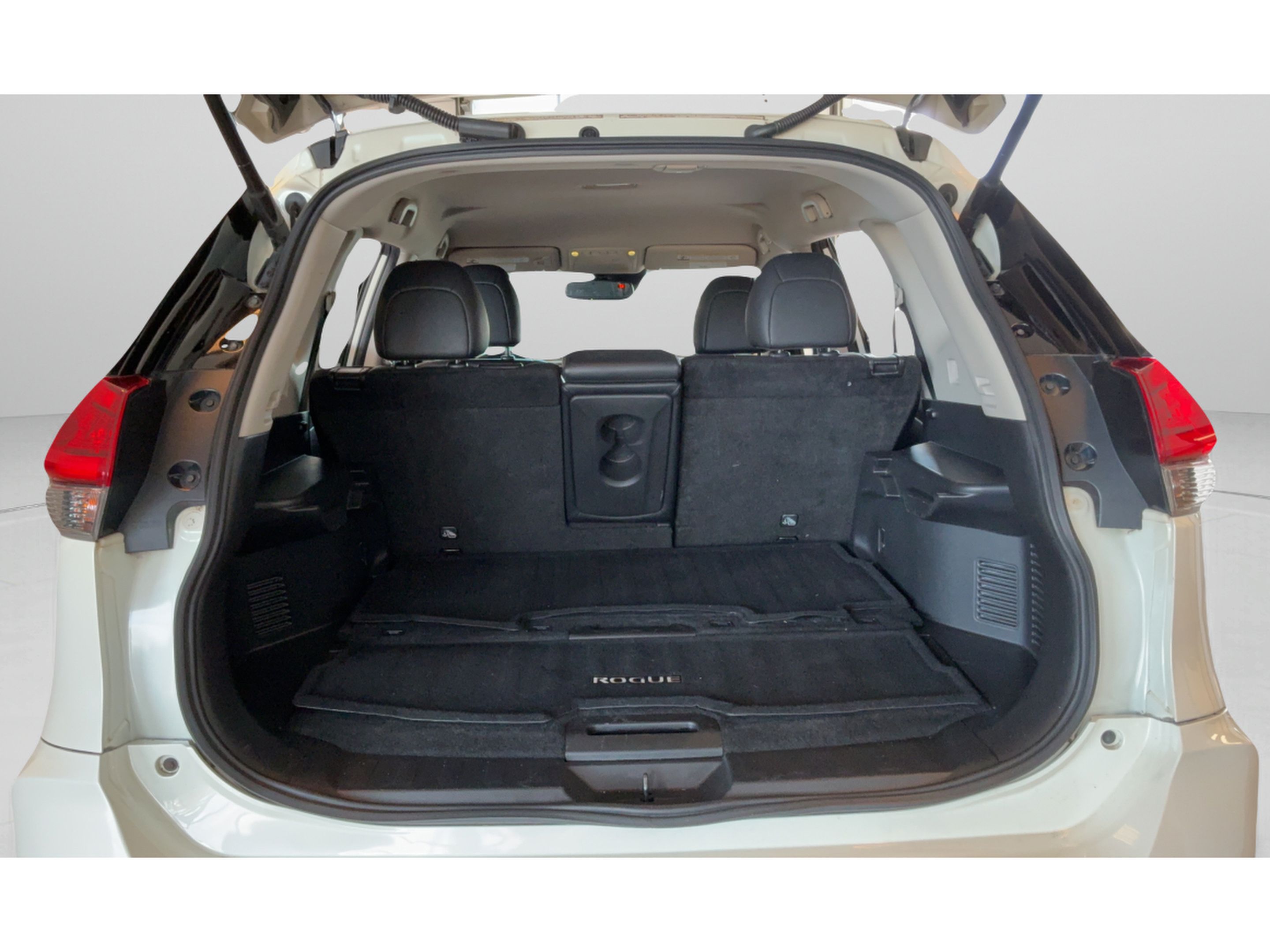 Used 2017 Nissan Rogue SL AWD/4WD image 29