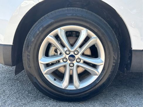 Used 2020 Ford Edge SEL image 10