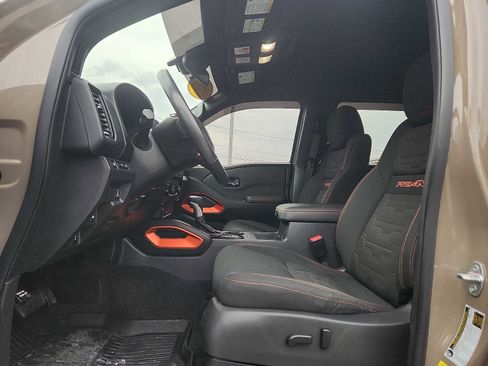 Used 2023 Nissan Frontier PRO-4X w/ Pro Convenience Package image 13