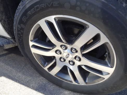Used 2024 Ford Expedition Limited RWD image 11