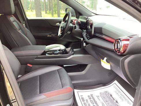 New 2026 Chevrolet Equinox RS w/ Safety and Technology Package FWD image 24