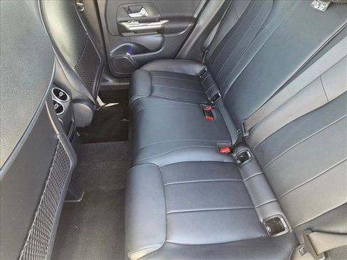 Used 2023 Mercedes-Benz GLA 250 image 17