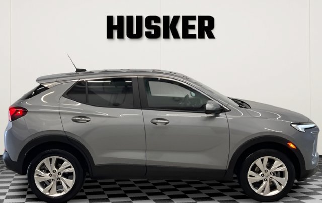 Used 2025 Buick Encore GX Preferred AWD/4WD image 34
