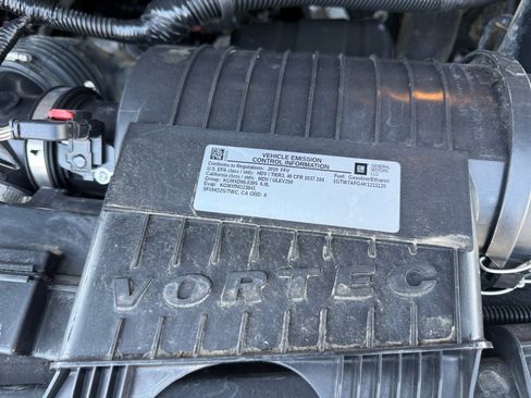 Used 2019 GMC Savana 2500 RWD image 18