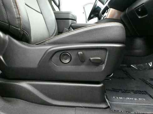 Used 2024 Chevrolet Tahoe High Country image 59