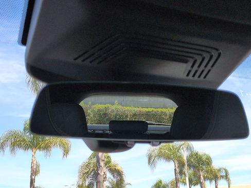 Used 2026 BMW iX xDrive45 w/ M Sport Package image 27