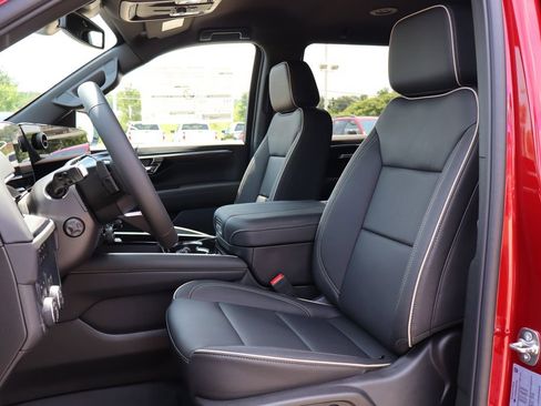 New 2025 Chevrolet Tahoe Premier image 13