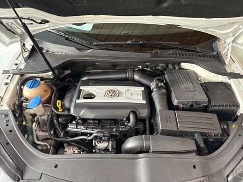 Used 2014 Volkswagen Eos Executive image 22