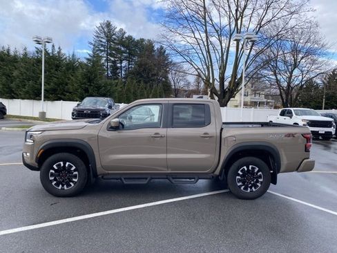 Used 2023 Nissan Frontier PRO-4X w/ Pro Convenience Package image 2