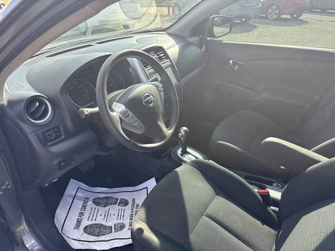 Used 2019 Nissan Versa SV FWD image 9