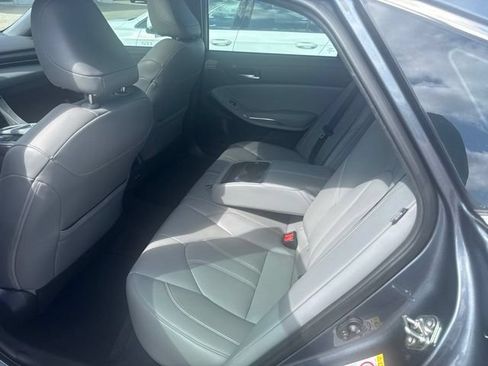 Used 2019 Toyota Avalon XLE w/ Moonroof Package FWD image 13