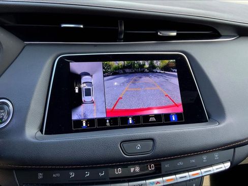 Used 2022 Cadillac XT4 Sport w/ Enhanced Visibility Package image 20