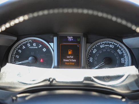Used 2021 Toyota Tacoma SR5 RWD image 22