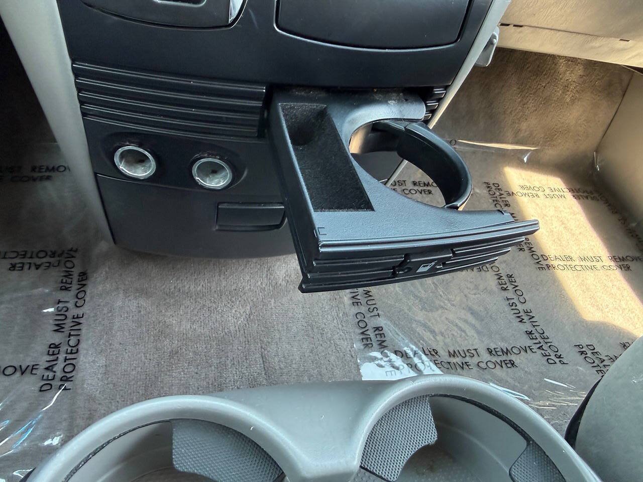 Used 2008 Toyota Sienna LE FWD image 39