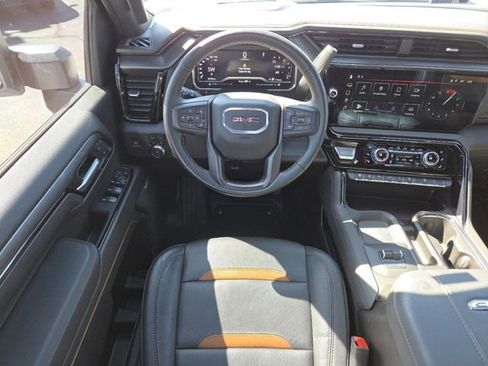 Used 2024 GMC Sierra 2500 AT4 w/ Technology Package AWD/4WD image 34