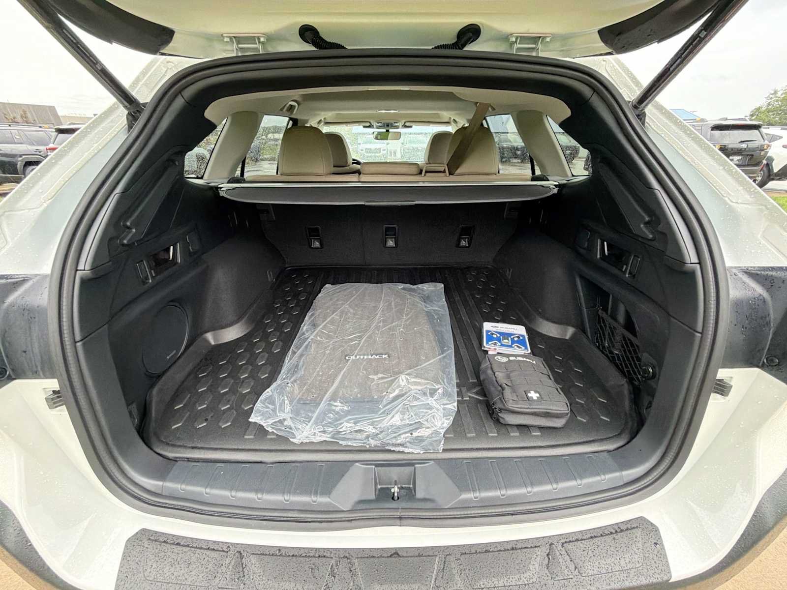 Certified 2025 Subaru Outback Limited AWD/4WD image 30