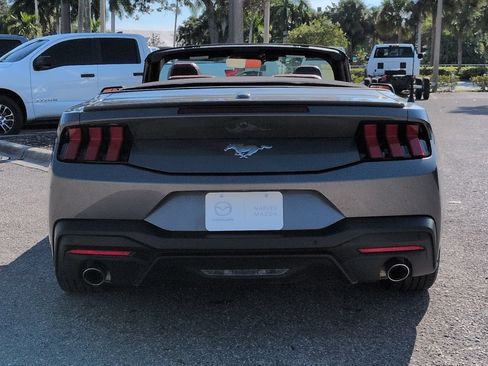 Used 2025 Ford Mustang Premium RWD image 6