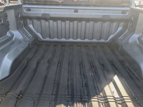 Used 2025 GMC Canyon AT4 image 29