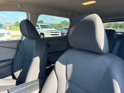Used 2023 Nissan Rogue S AWD/4WD image 12