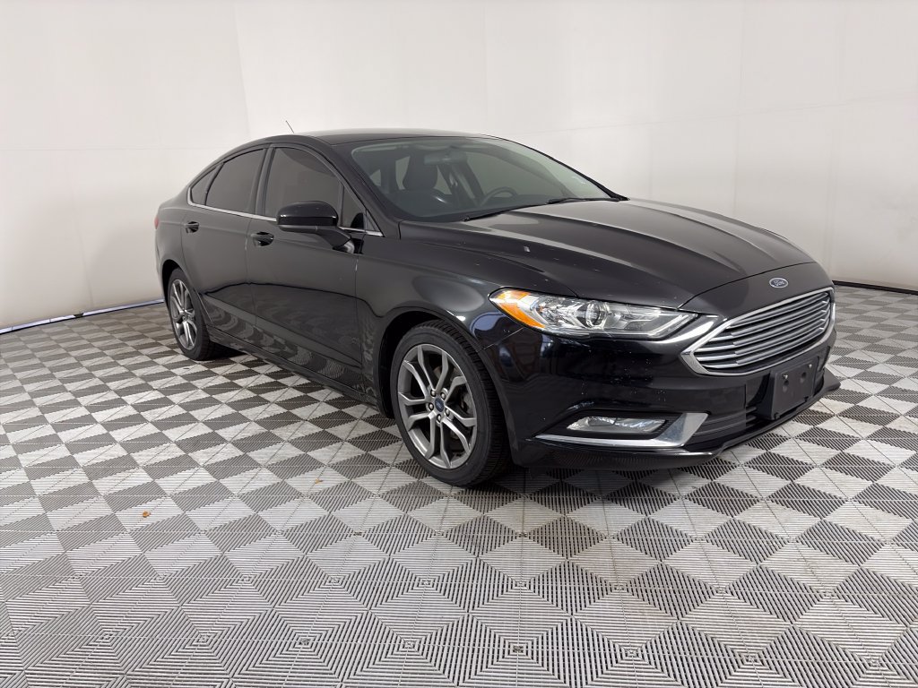 Used 2017 Ford Fusion S w/ Equipment Group 101A FWD image 1