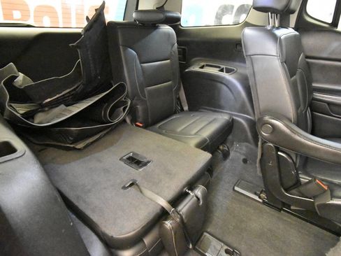 Used 2023 GMC Acadia SLT w/ Preferred Package AWD/4WD image 20