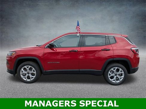 New 2025 Jeep Compass Sport image 7